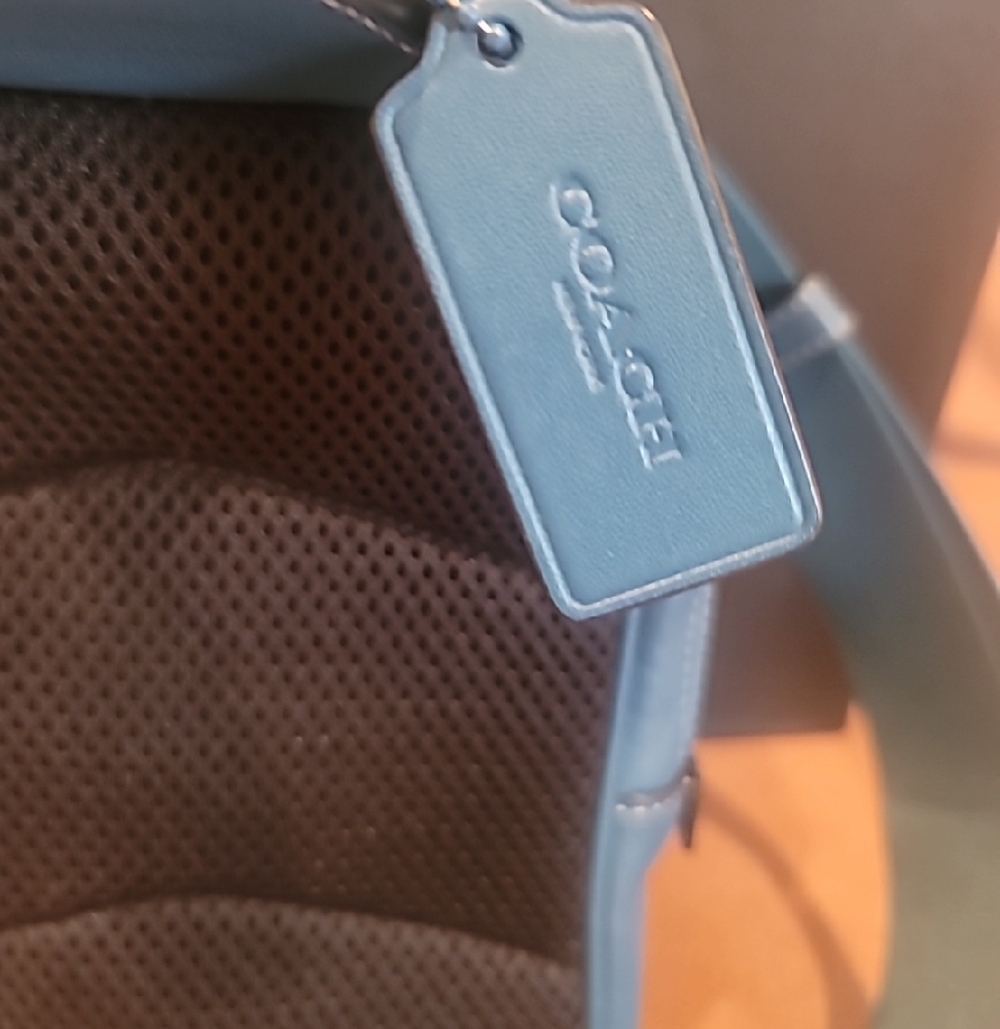 Coach Blue Track Pack 14 Embossed Signature Leather Like New Excellent Condition - Picture 4 of 6